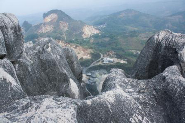 36.093 Ha Kawasan Karst Jawa Barat Terancam Rusak. Dukung Perjuangan Warga Melawan Tambang Karst dan Pabrik Semen